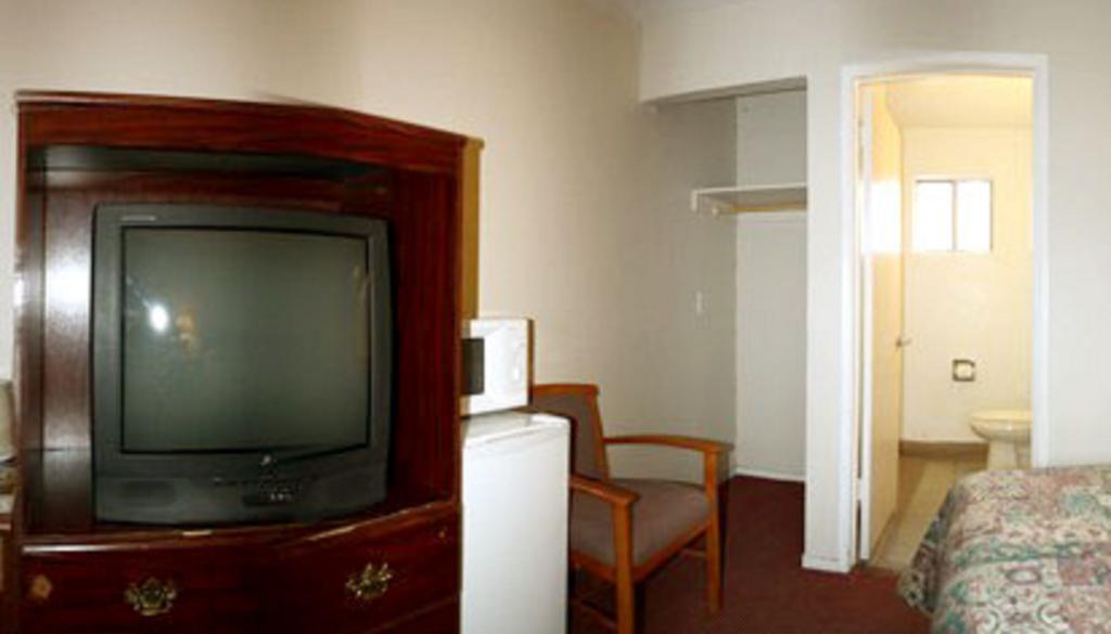 Sunset Inn And Suites West Sacramento Quarto foto